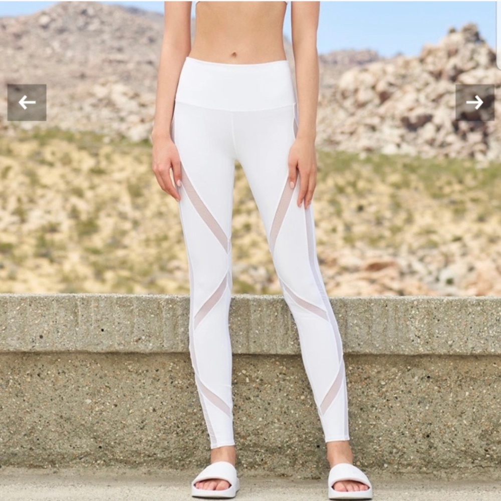 Alo Yoga High Waisted Laced Mesh Leggings (white)